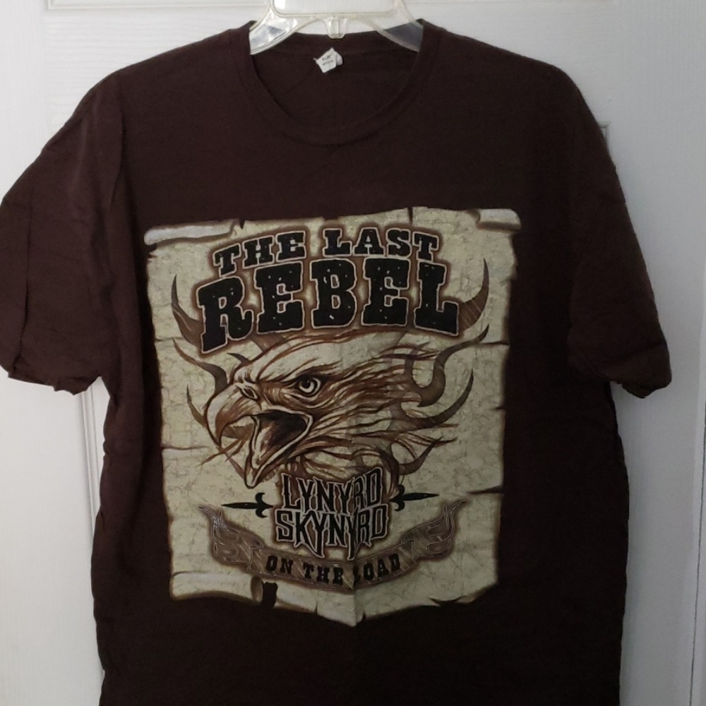 Lynyrd Skynyrd concert tshirt
